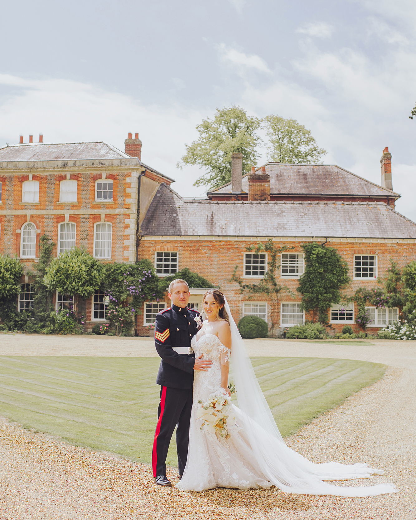 military wedding at syrencot house wiltshire