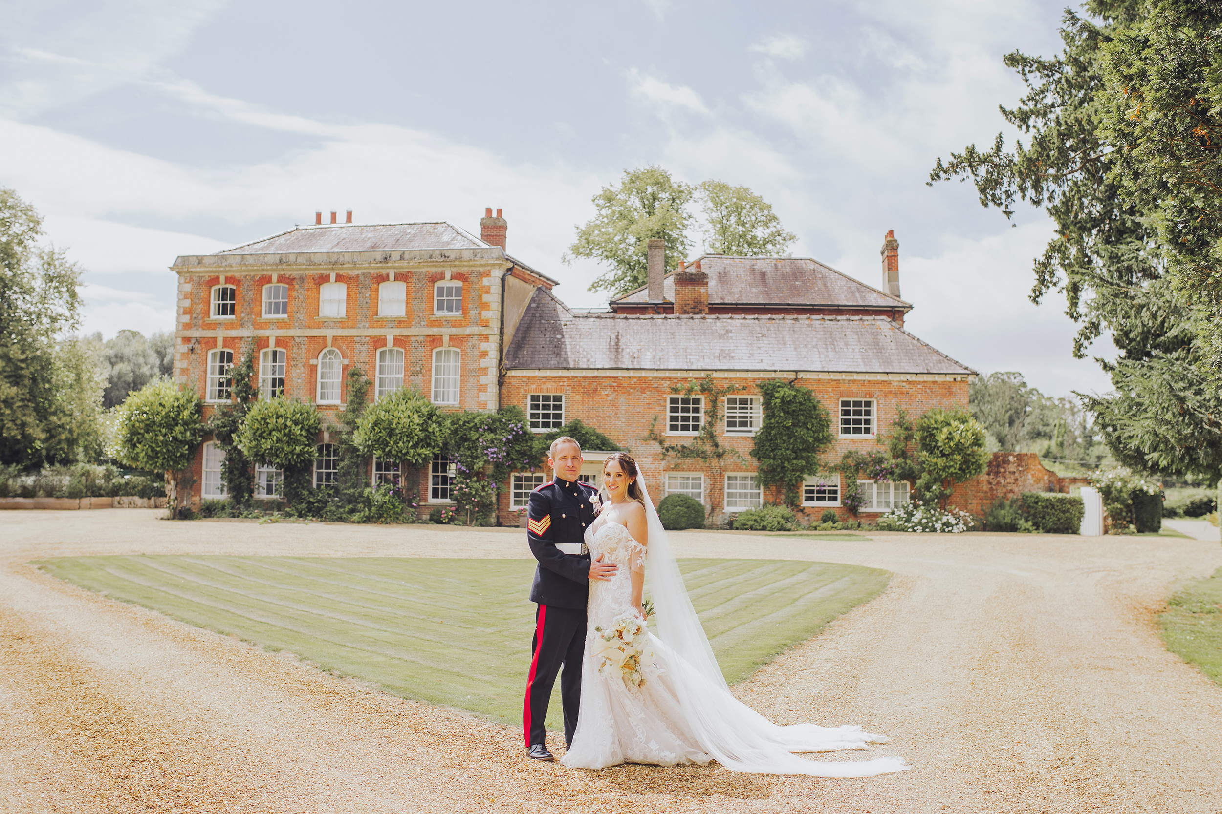 military wedding at syrencot house wiltshire