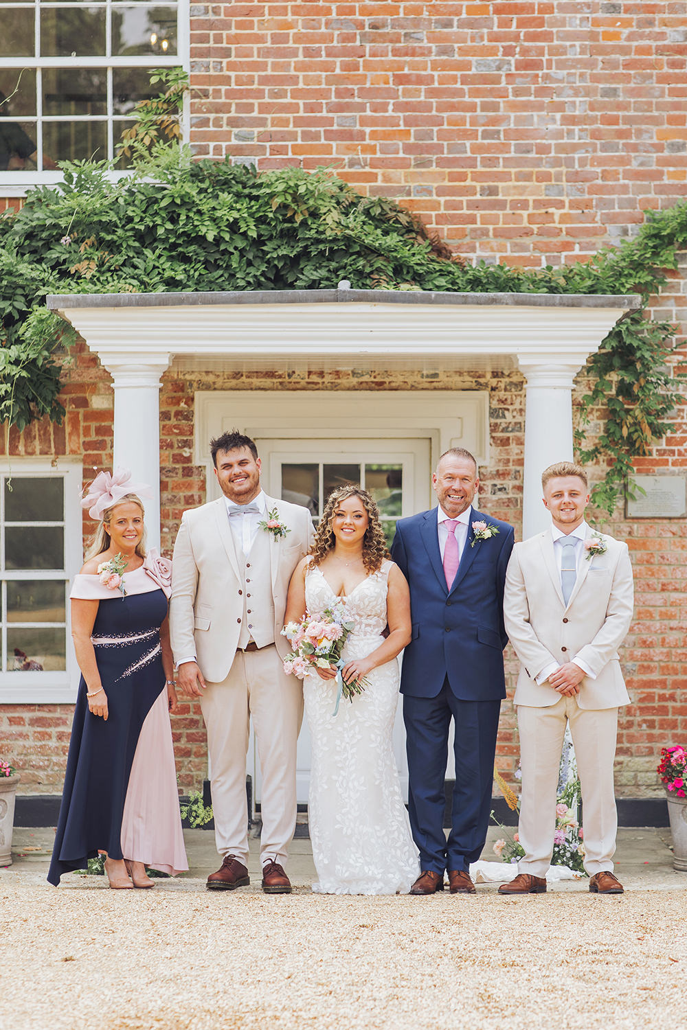 family photos at syrencot summer wedding photography